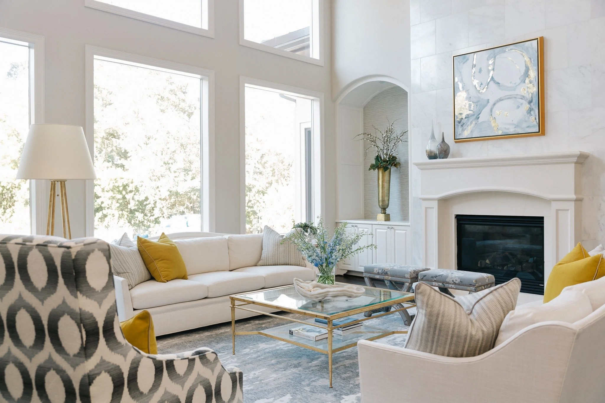 Sectional configuration matched to room layout
