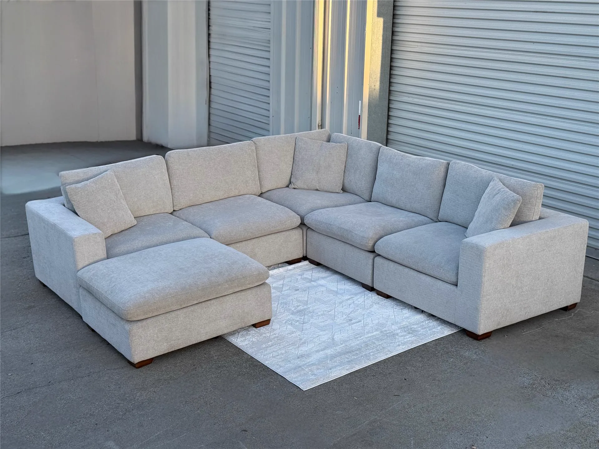 Gray Costco Thomasville Lowell 6 Piece Modular w/ Ottoman